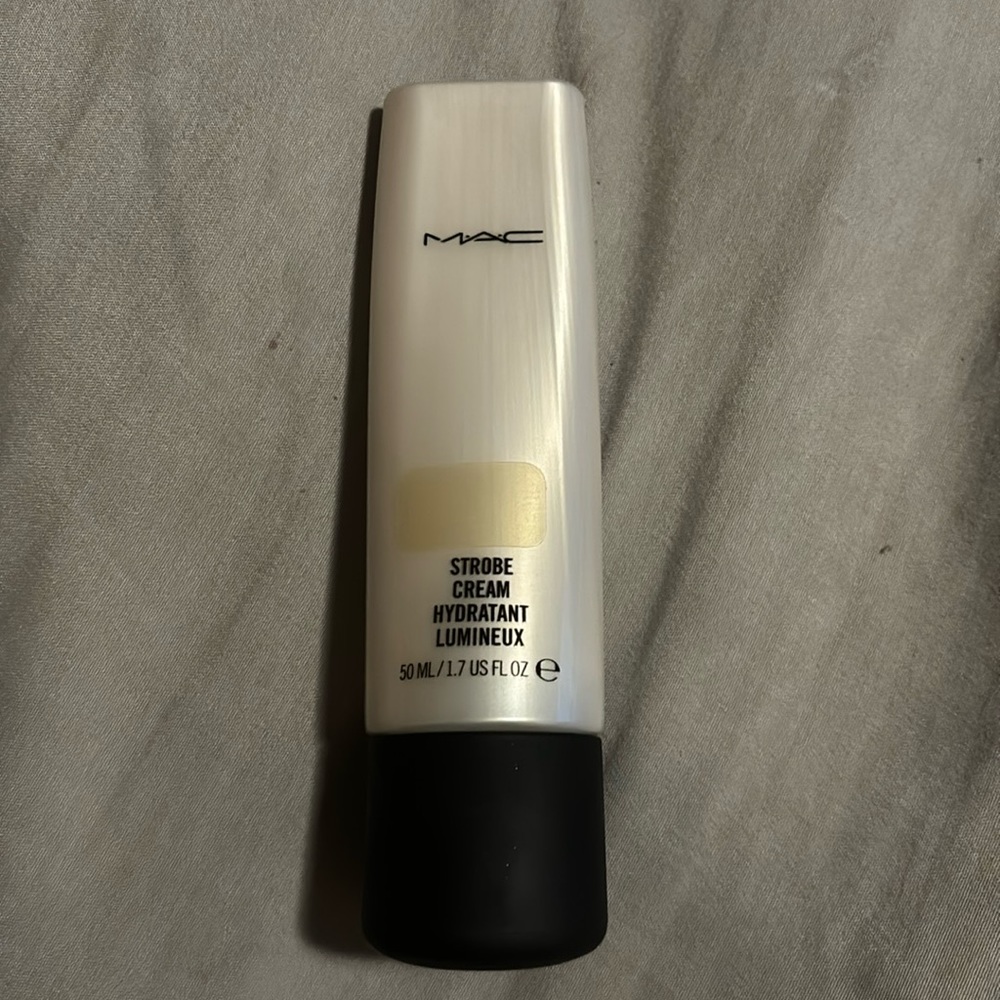 MAC strobe cream hydratant
